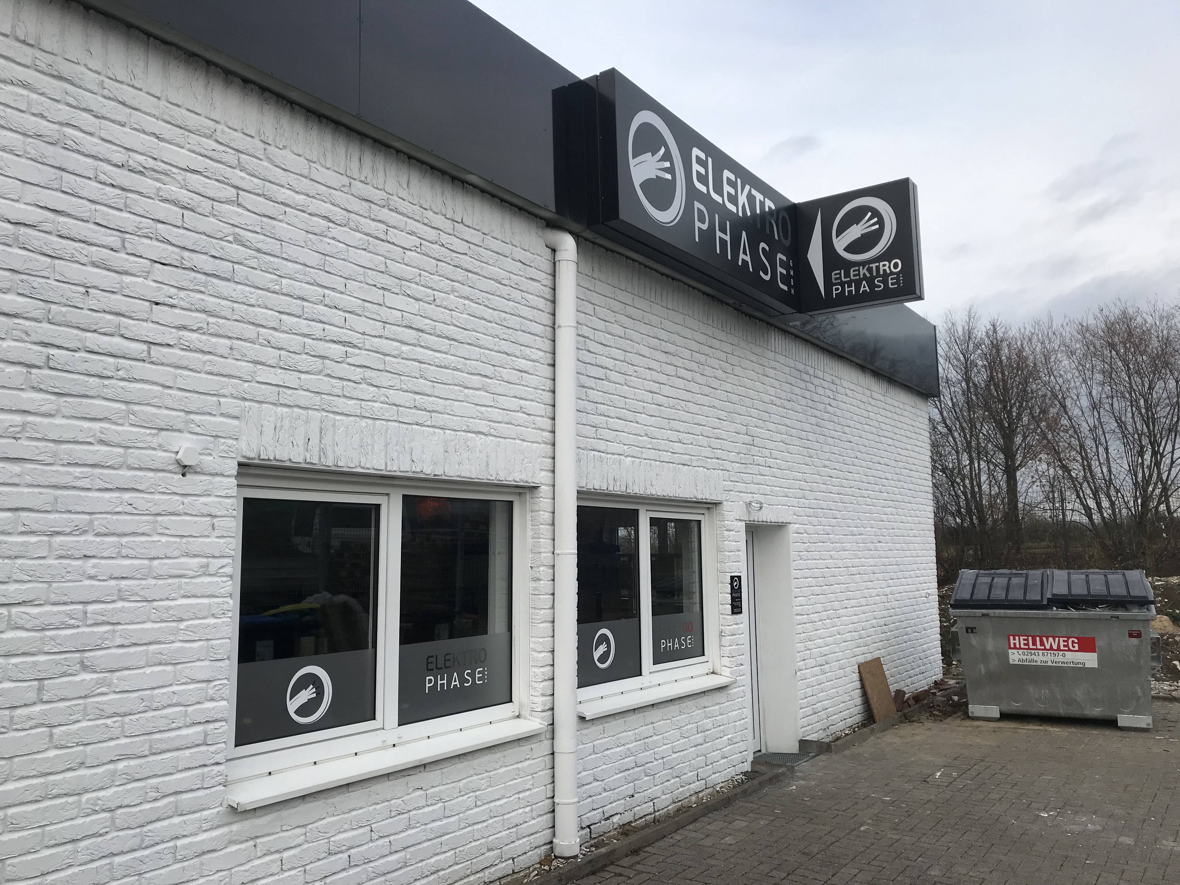 Hallenbeschriftung Elektro Phase